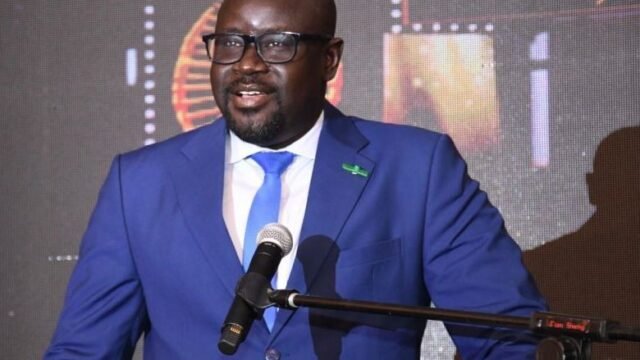 Professeur Gayane Faye